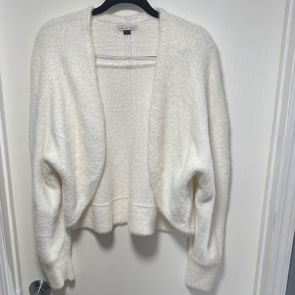 American Eagle Outfitters Cream Women's Cardigan size XL